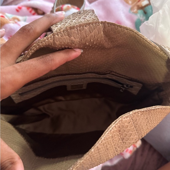 Fendi Python Baguette - Picture 5 of 12